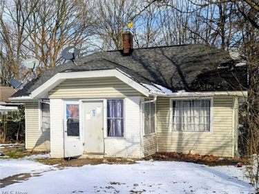 1575 Overlook Drive, Akron, OH 44314