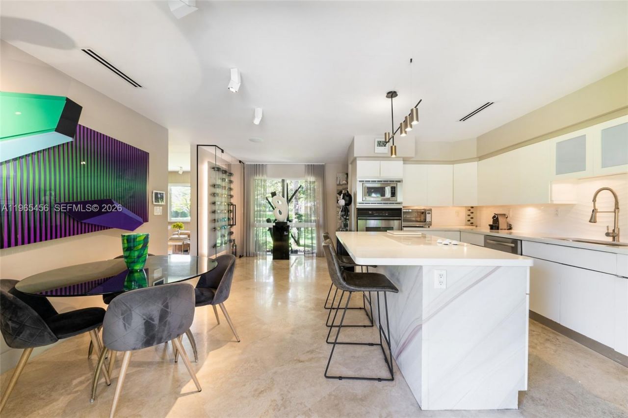 7401 SW 117th St, Pinecrest, FL 33156 Photo