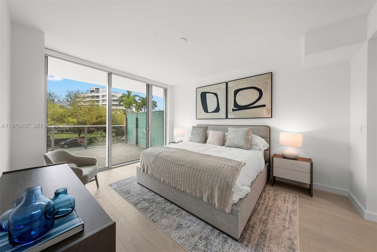 9201 E Bay Harbor Drive, Unit 202, Bay Harbor Islands, FL 33154 Photo