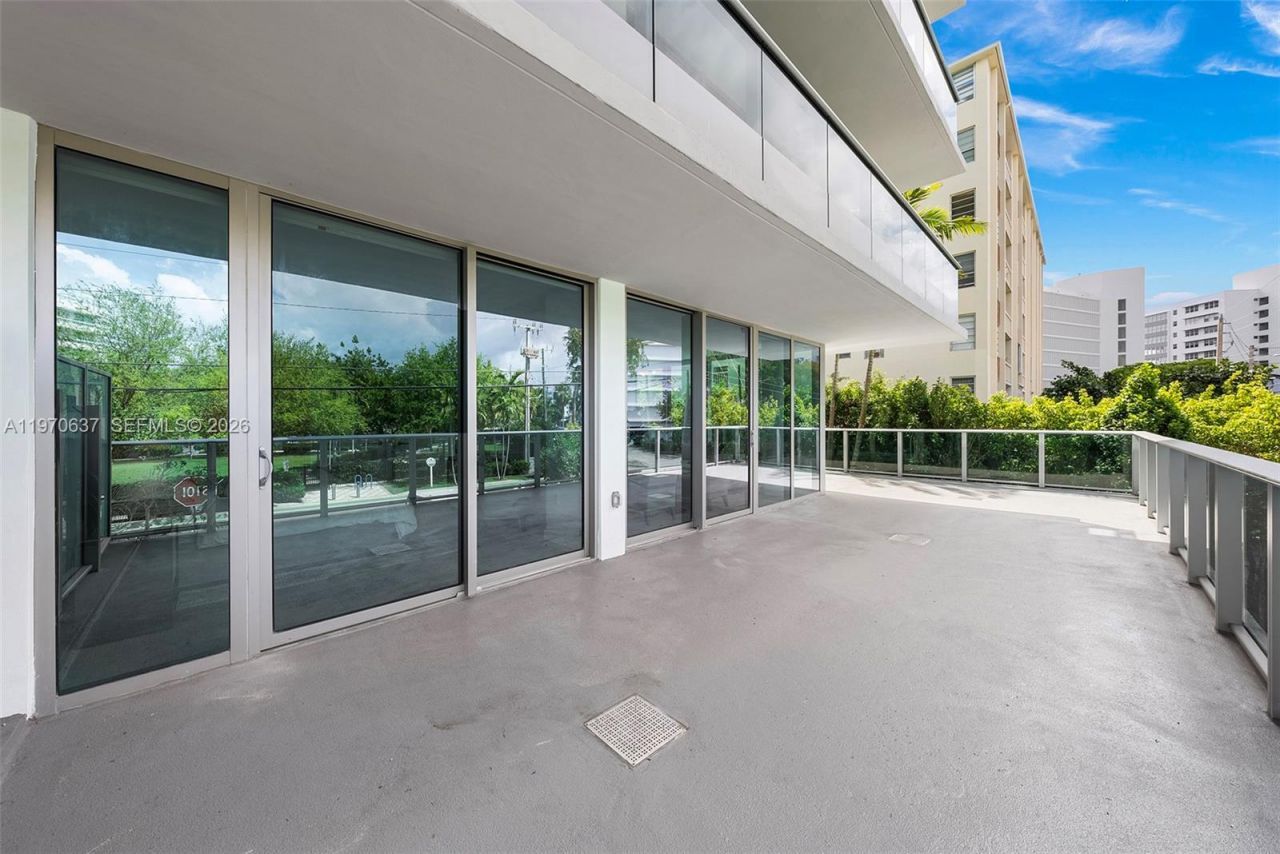 9201 E Bay Harbor Drive, Unit 202, Bay Harbor Islands, FL 33154 Photo