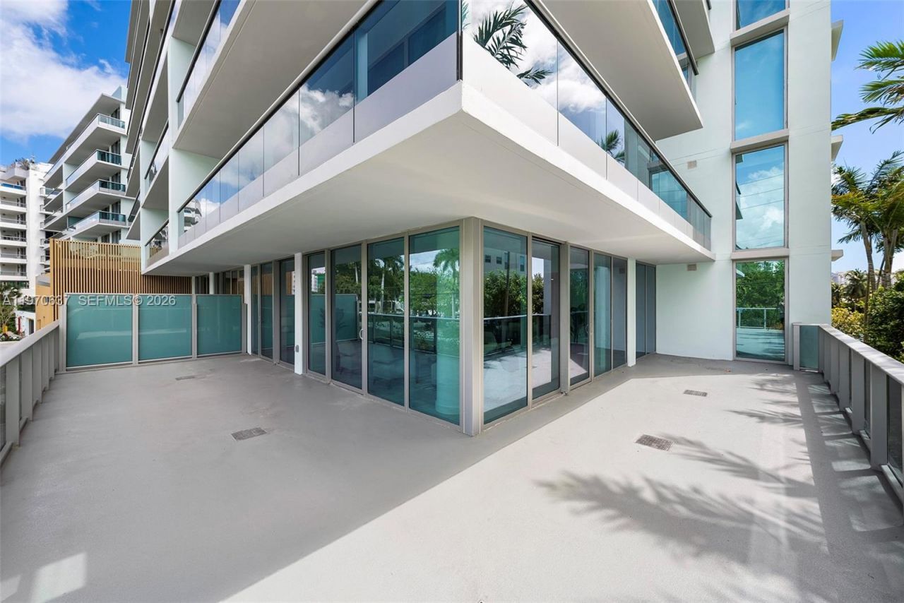 9201 E Bay Harbor Drive, Unit 202, Bay Harbor Islands, FL 33154 Photo