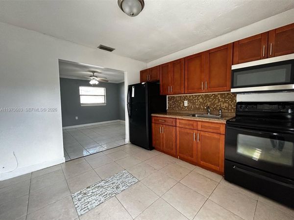 2401 NW 15th St , Unit 1, Fort Lauderdale, FL 33311