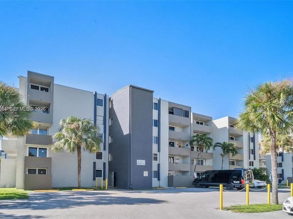 10090 NW 80th Ct , Unit 1206, Hialeah Gardens, FL 33016