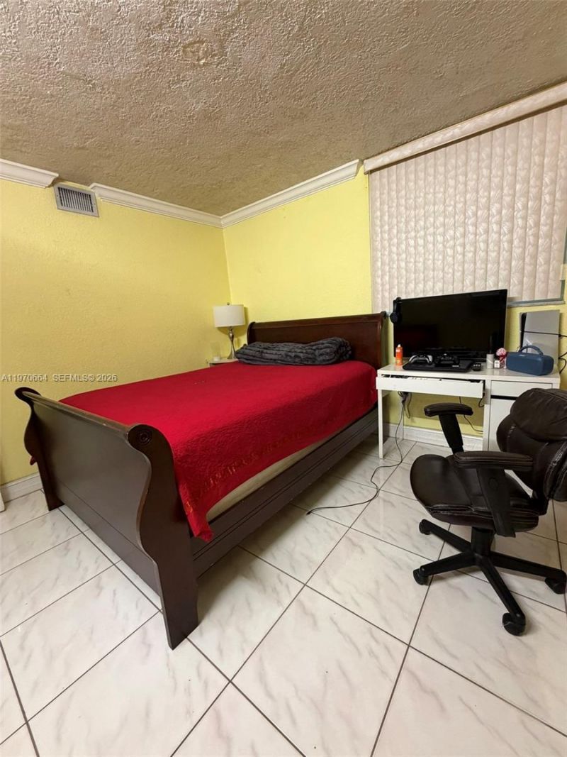 10090 NW 80th Ct , Unit 1206, Hialeah Gardens, FL 33016 Photo