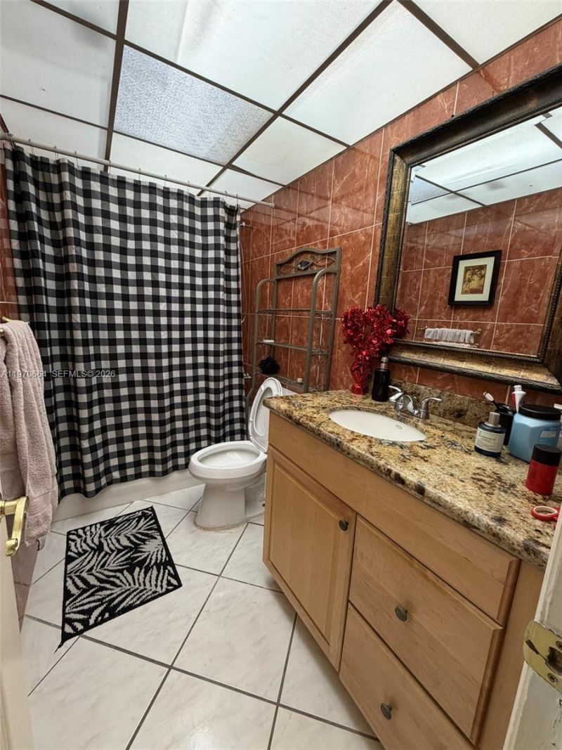 10090 NW 80th Ct , Unit 1206, Hialeah Gardens, FL 33016 Photo