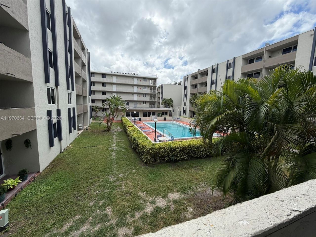 10090 NW 80th Ct , Unit 1206, Hialeah Gardens, FL 33016 Photo