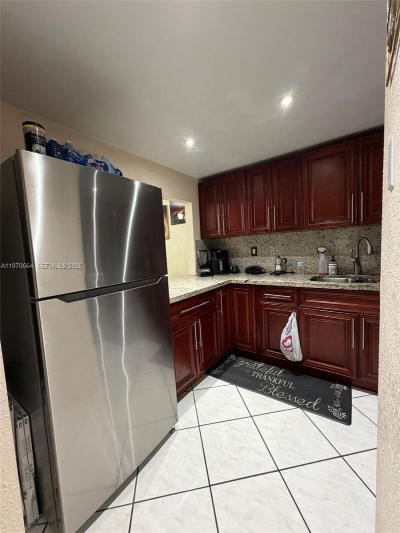 10090 NW 80th Ct , Unit 1206, Hialeah Gardens, FL 33016 Photo