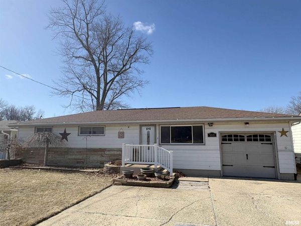 500 TEN MILE CREEK Road, Germantown Hills, IL 61548