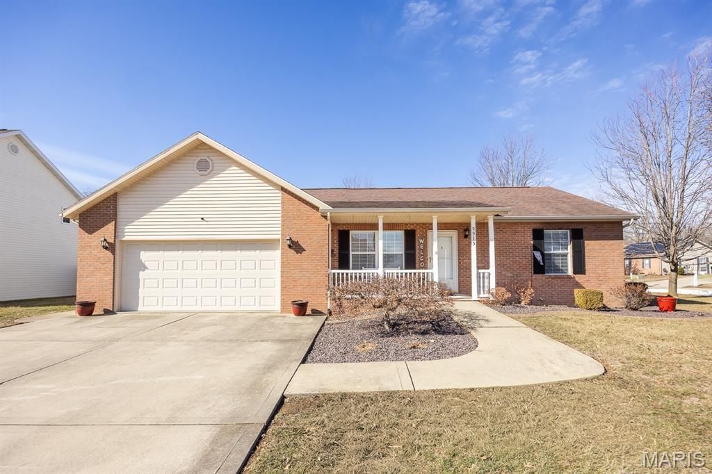 9915 Bending Oaks Drive, Lebanon, IL 62254 Main Photo