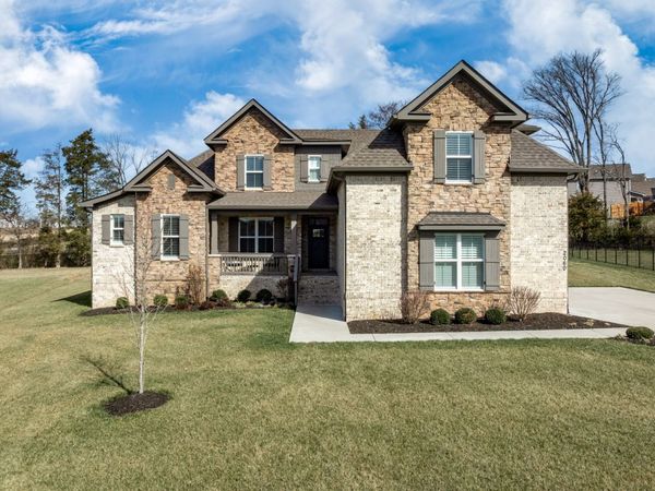 2060 Imagine Cir, Spring Hill, TN 37174