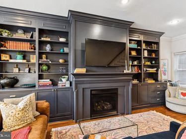 2431 CHRISTIAN STREET, PHILADELPHIA, PA 19146