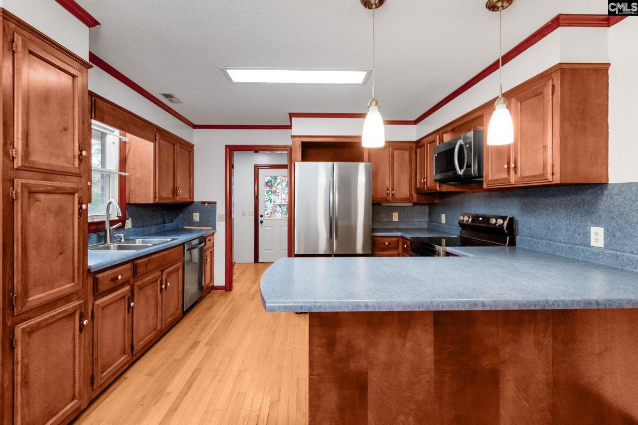 304 West Street  Photo 14