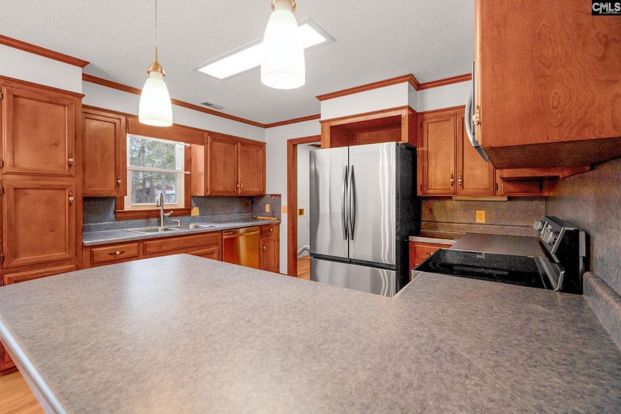 304 West Street  Photo 15