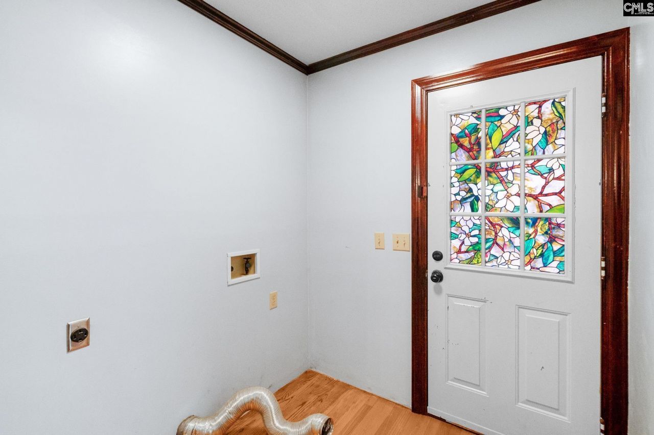 304 West Street  Photo 18