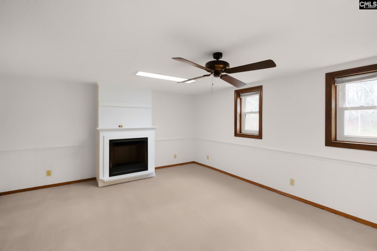 304 West Street  Photo 23