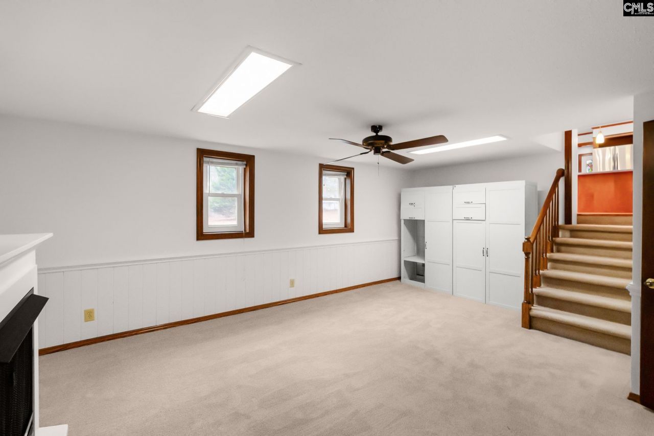 304 West Street  Photo 24