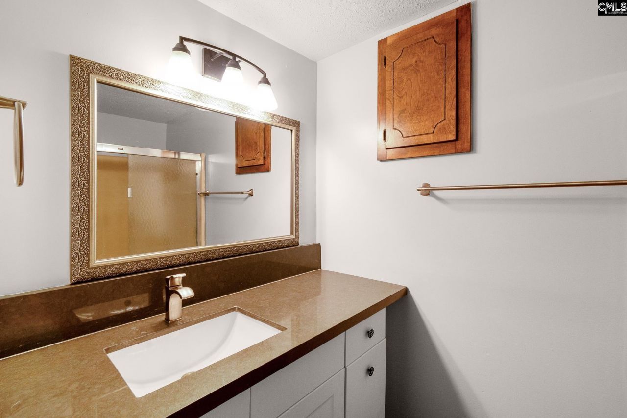 304 West Street  Photo 28