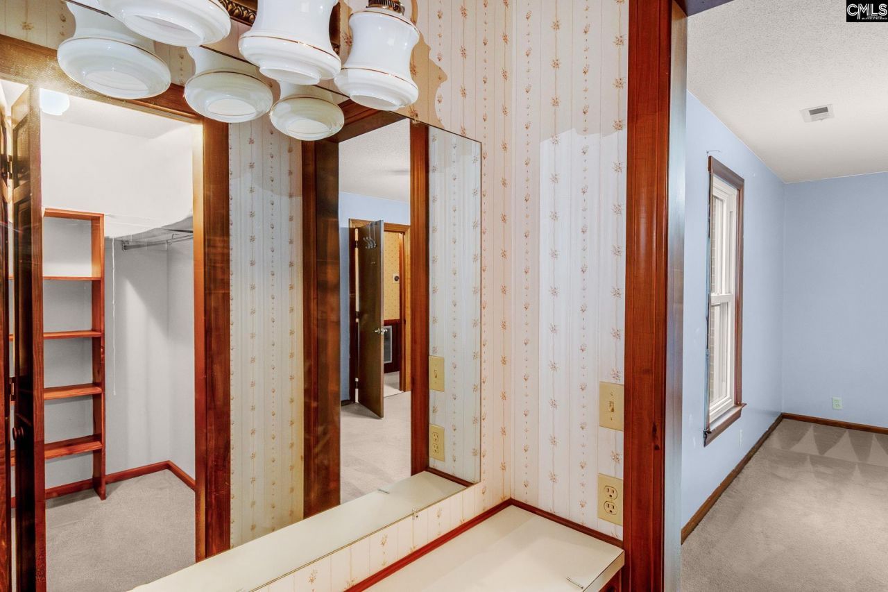 304 West Street  Photo 38