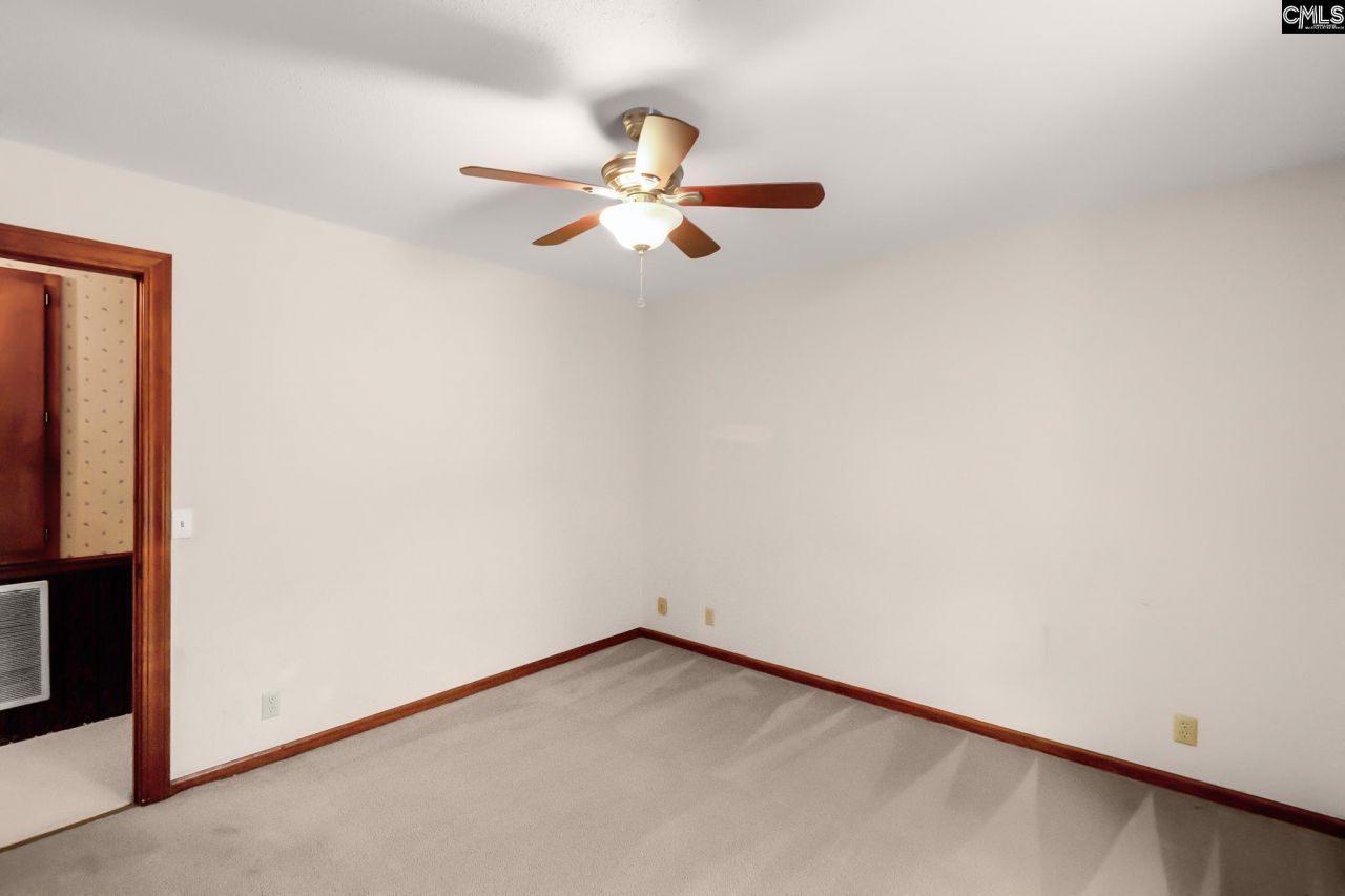 304 West Street  Photo 43