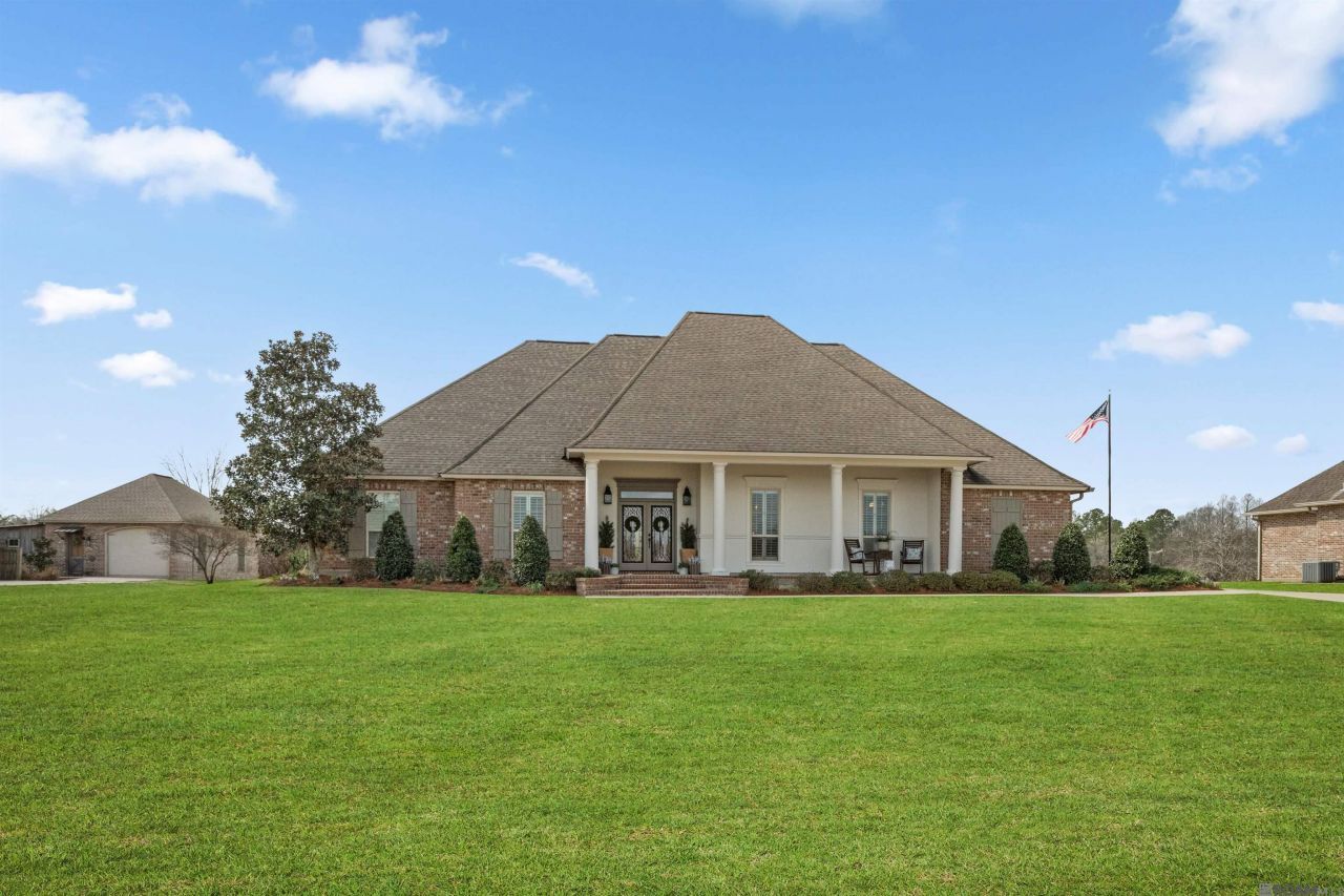 10369 Buddy Gore Rd, Gonzales, LA 70737 Main Photo