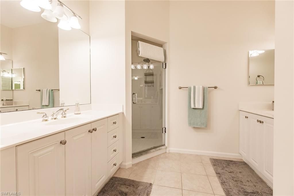 3940 Deer Crossing Ct, Unit 4-203, Naples, FL 34114 Photo