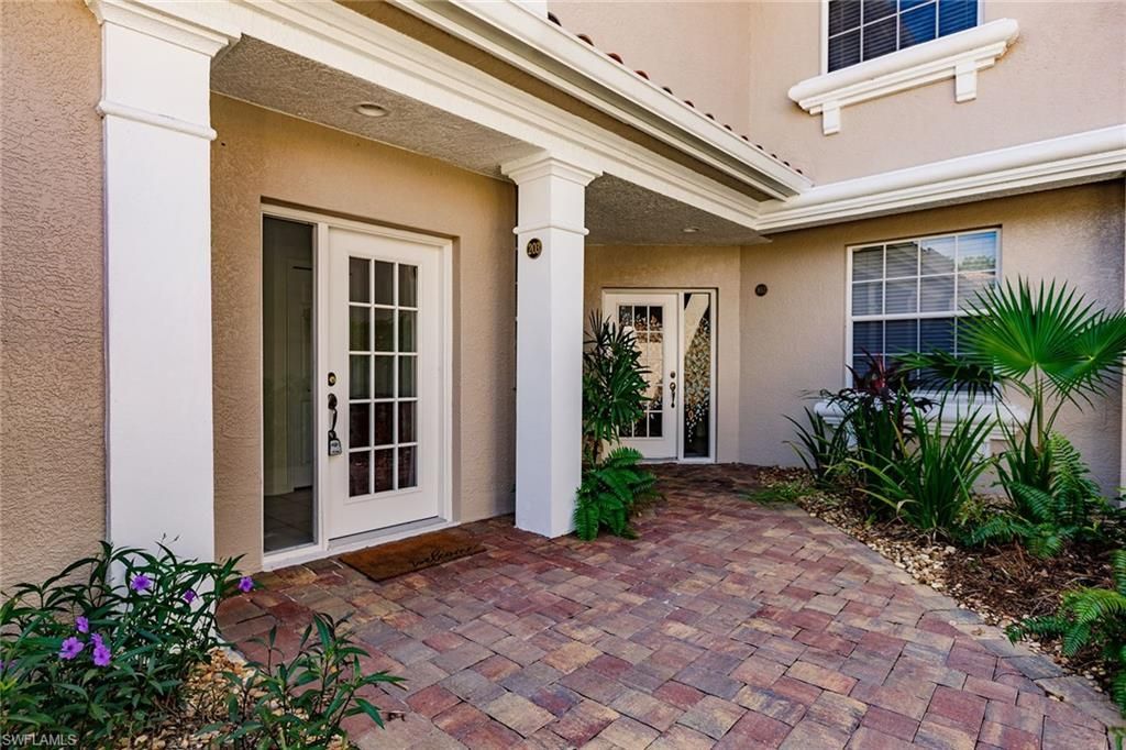 3940 Deer Crossing Ct, Unit 4-203, Naples, FL 34114 Photo