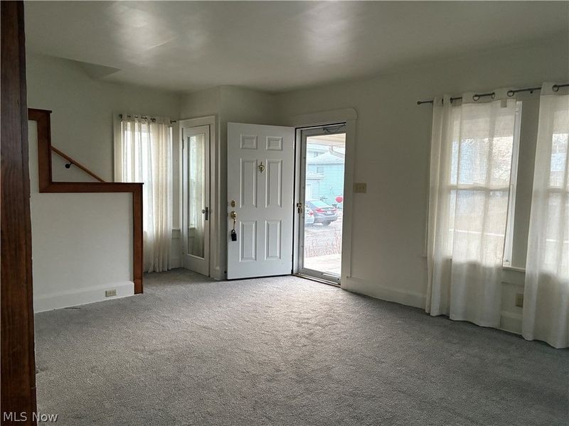 315 E 10th Street, Unit Rear, Dover, OH 44622 Photo 3