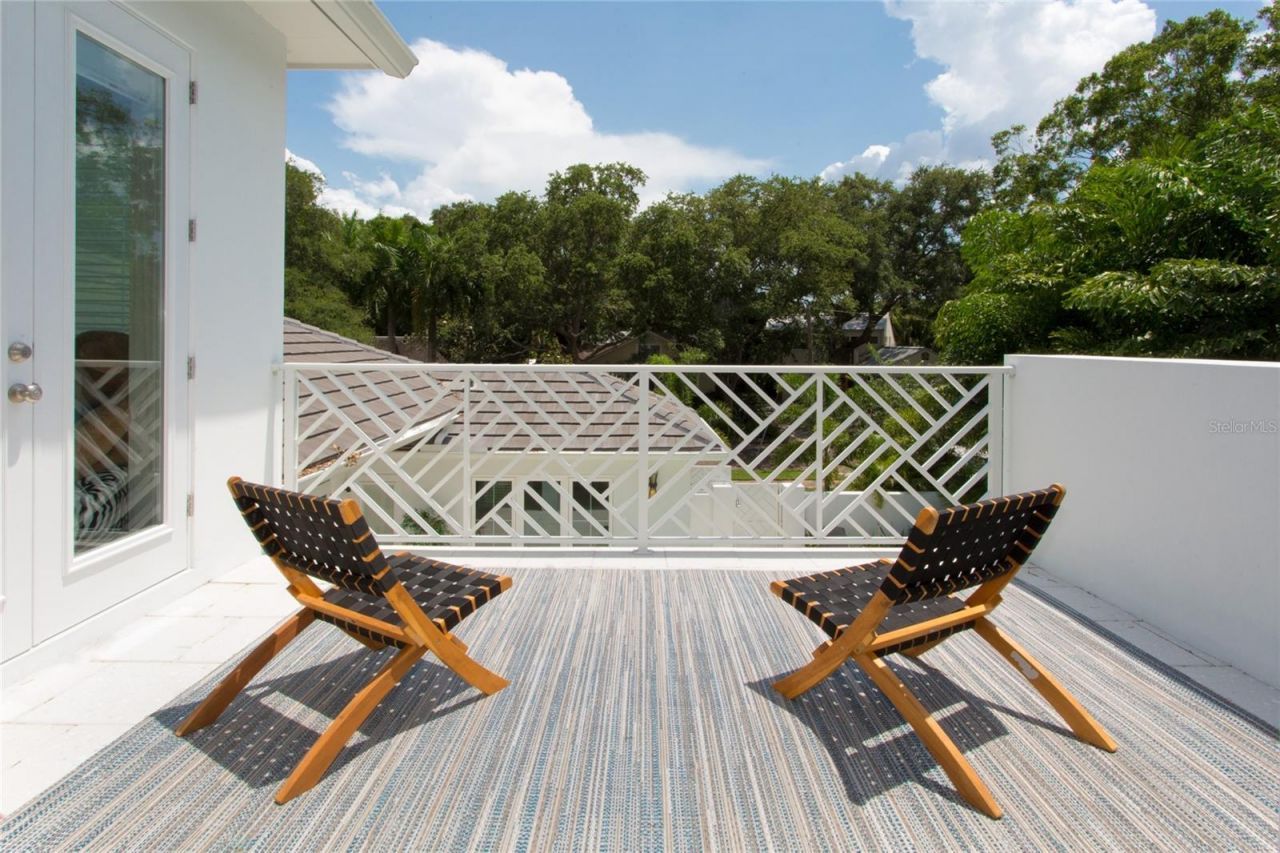 335 16th Avenue Ne, Saint Petersburg, FL 33704 Photo