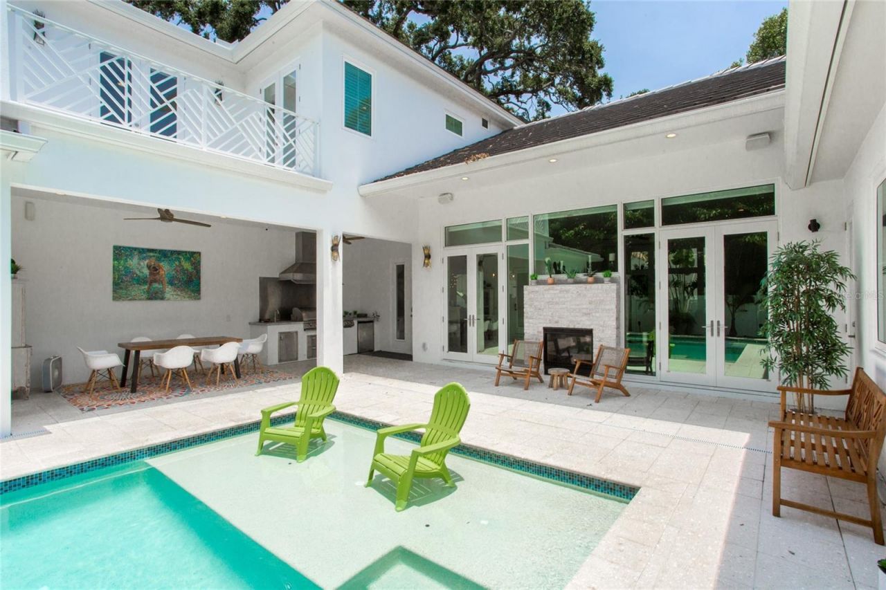 335 16th Avenue Ne, Saint Petersburg, FL 33704 Photo