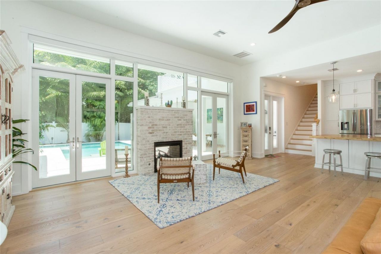 335 16th Avenue Ne, Saint Petersburg, FL 33704 Photo