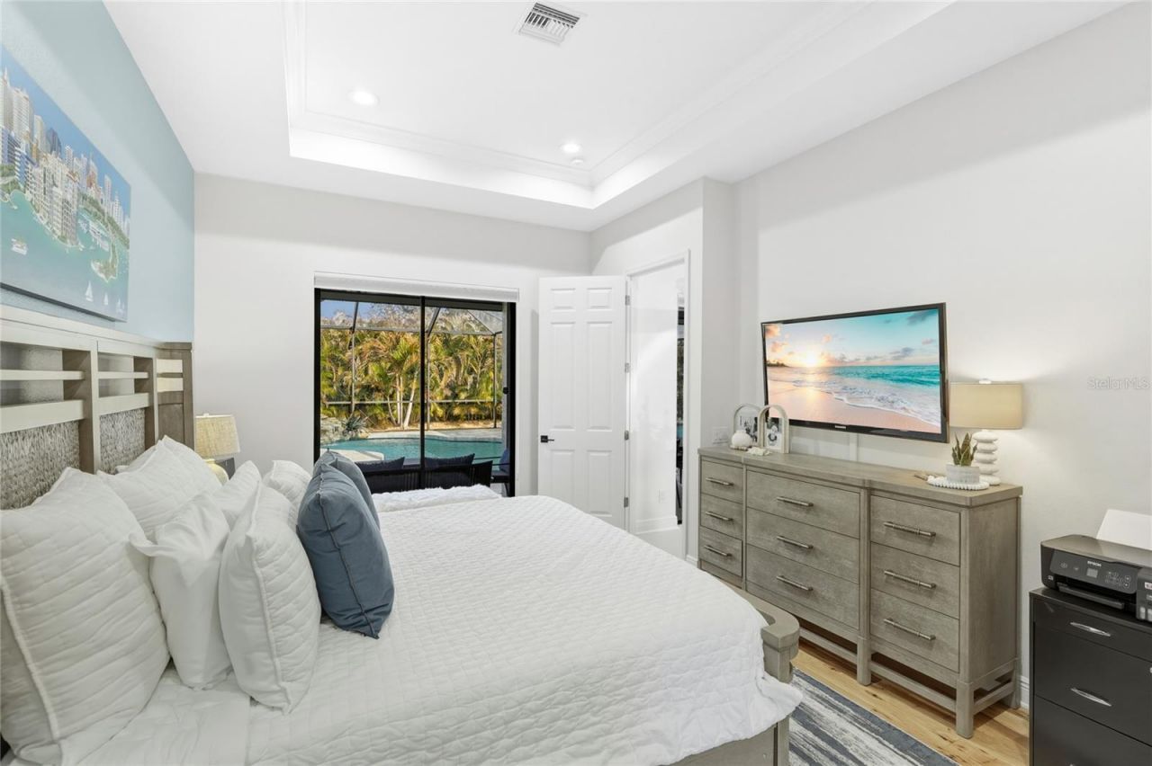 8051 36th Street Circle E, Sarasota, FL 34243 Photo