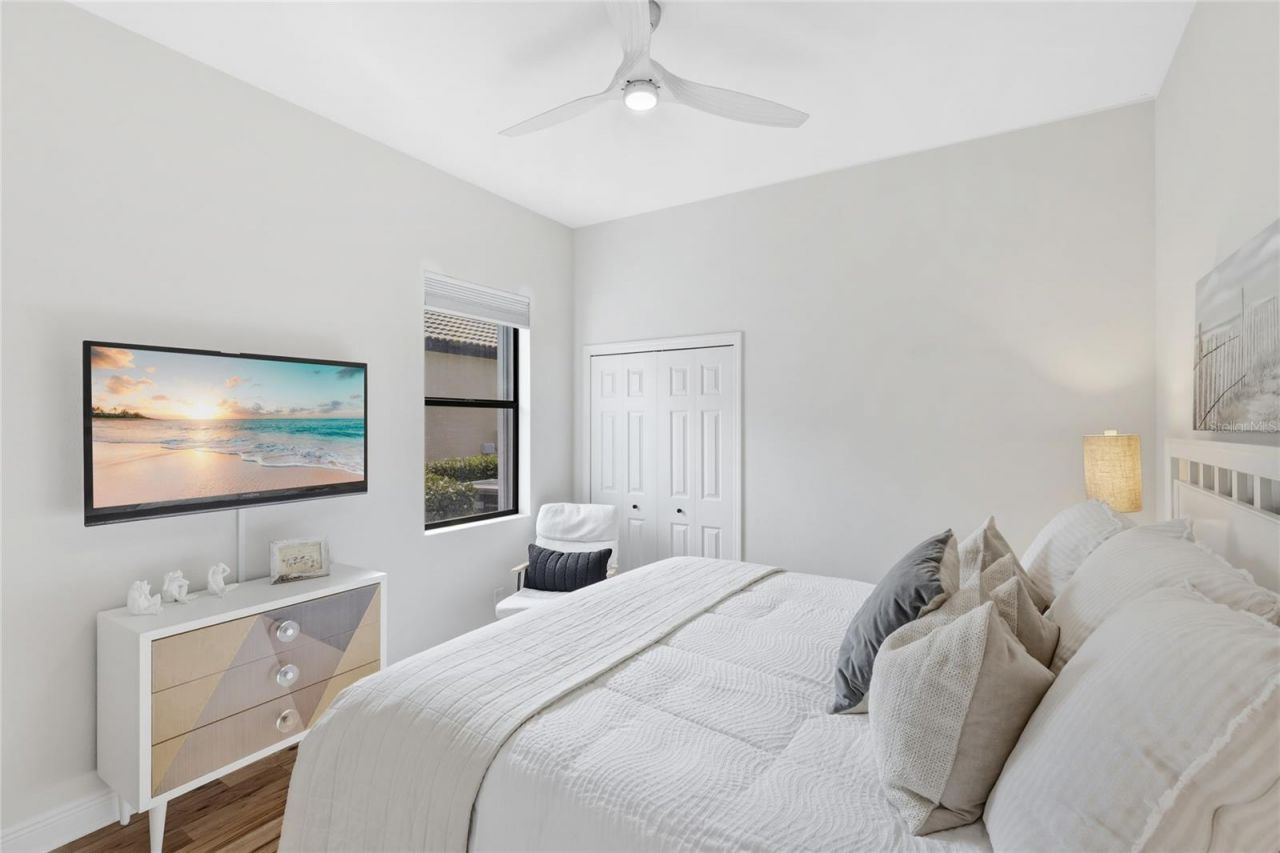 8051 36th Street Circle E, Sarasota, FL 34243 Photo