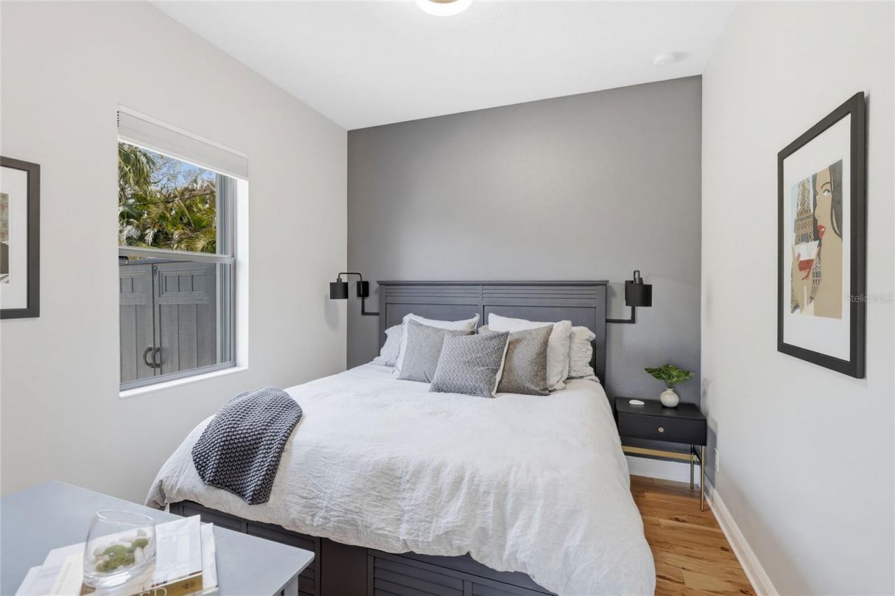 8051 36th Street Circle E, Sarasota, FL 34243 Photo