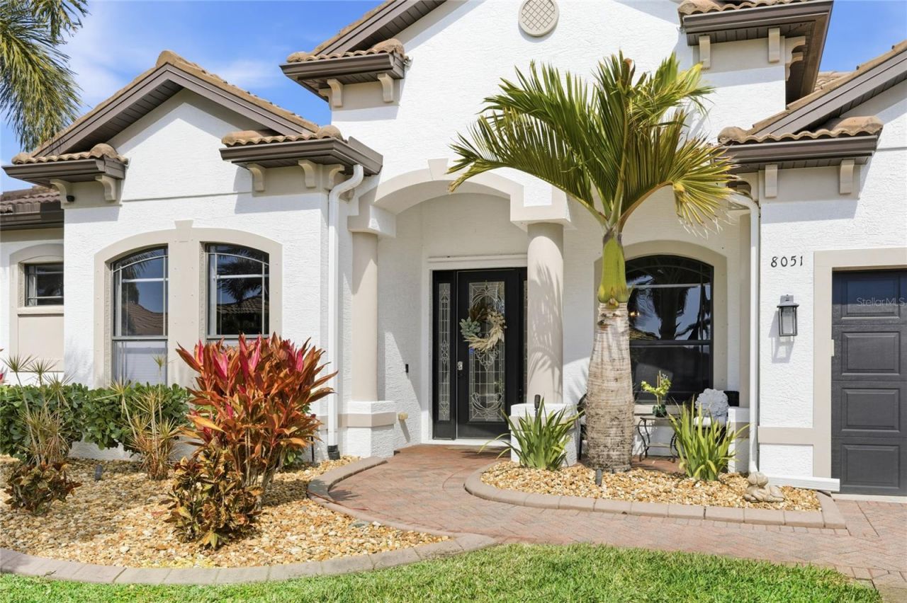 8051 36th Street Circle E, Sarasota, FL 34243 Photo