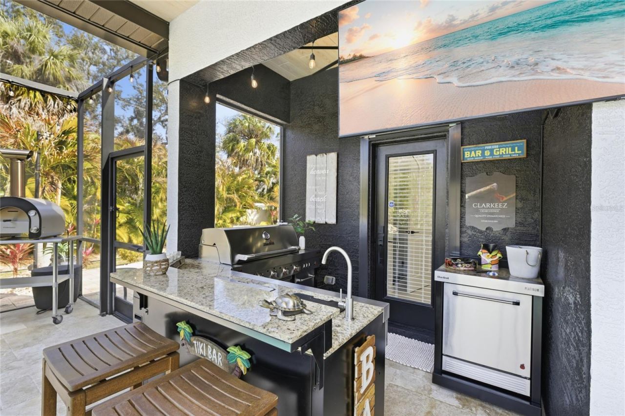 8051 36th Street Circle E, Sarasota, FL 34243 Photo