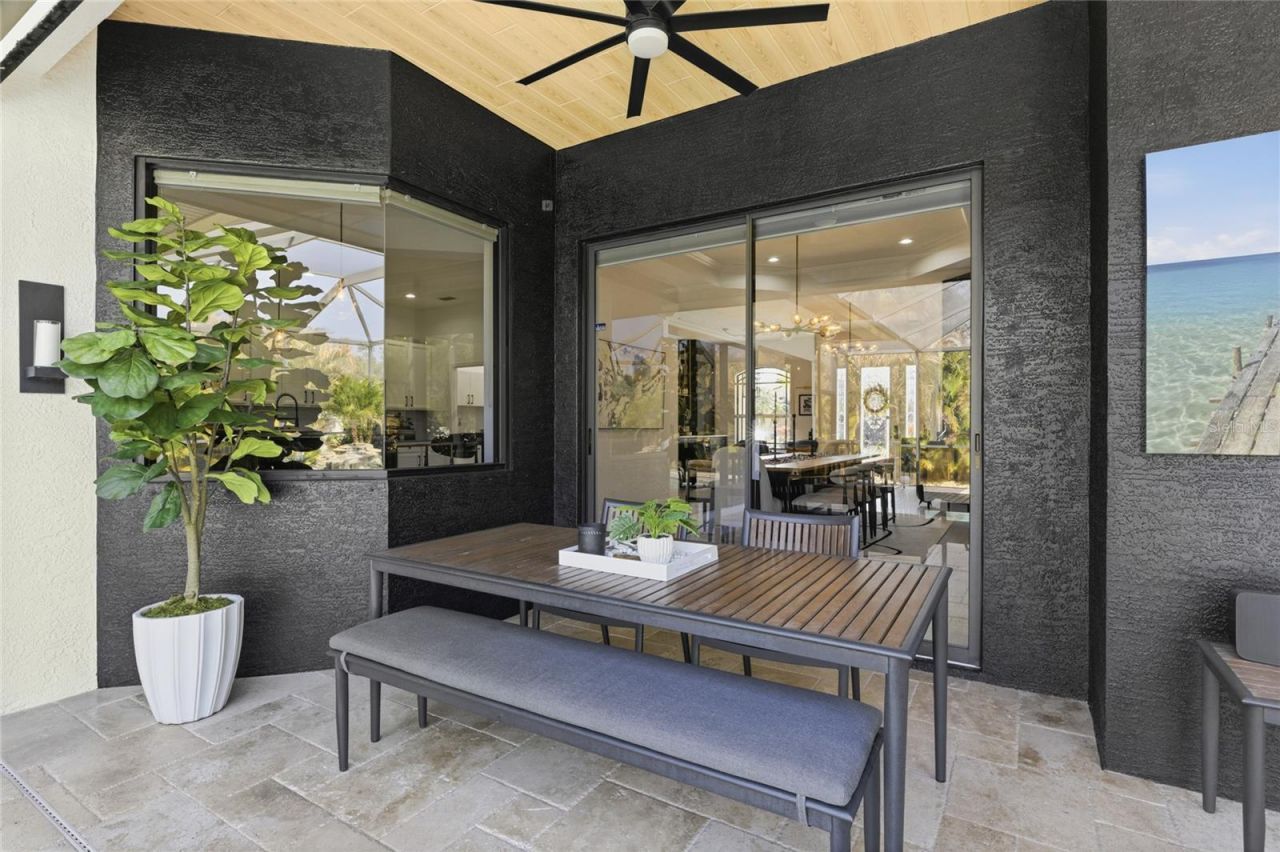 8051 36th Street Circle E, Sarasota, FL 34243 Photo