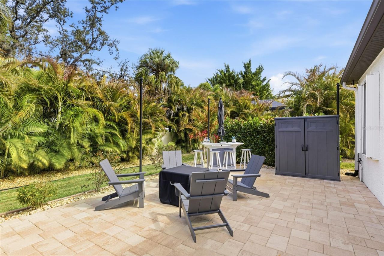 8051 36th Street Circle E, Sarasota, FL 34243 Photo