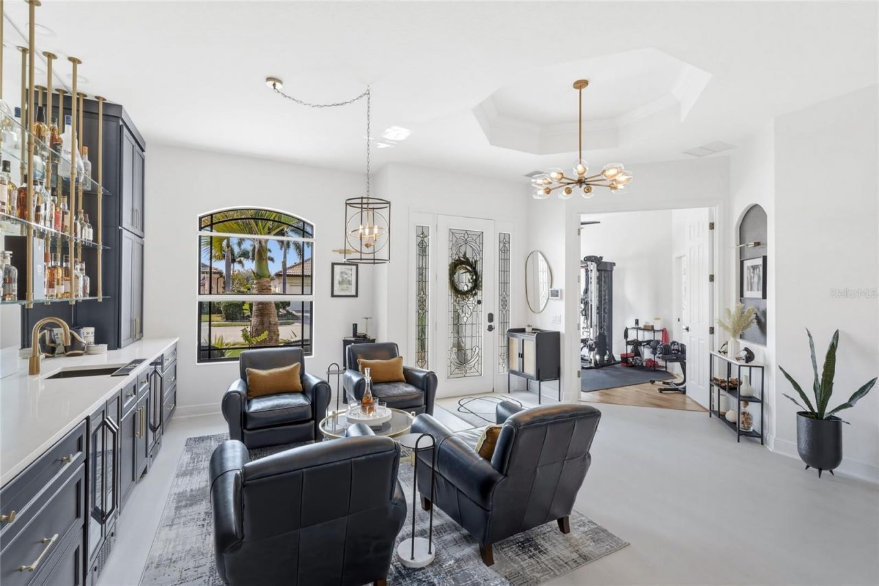 8051 36th Street Circle E, Sarasota, FL 34243 Photo