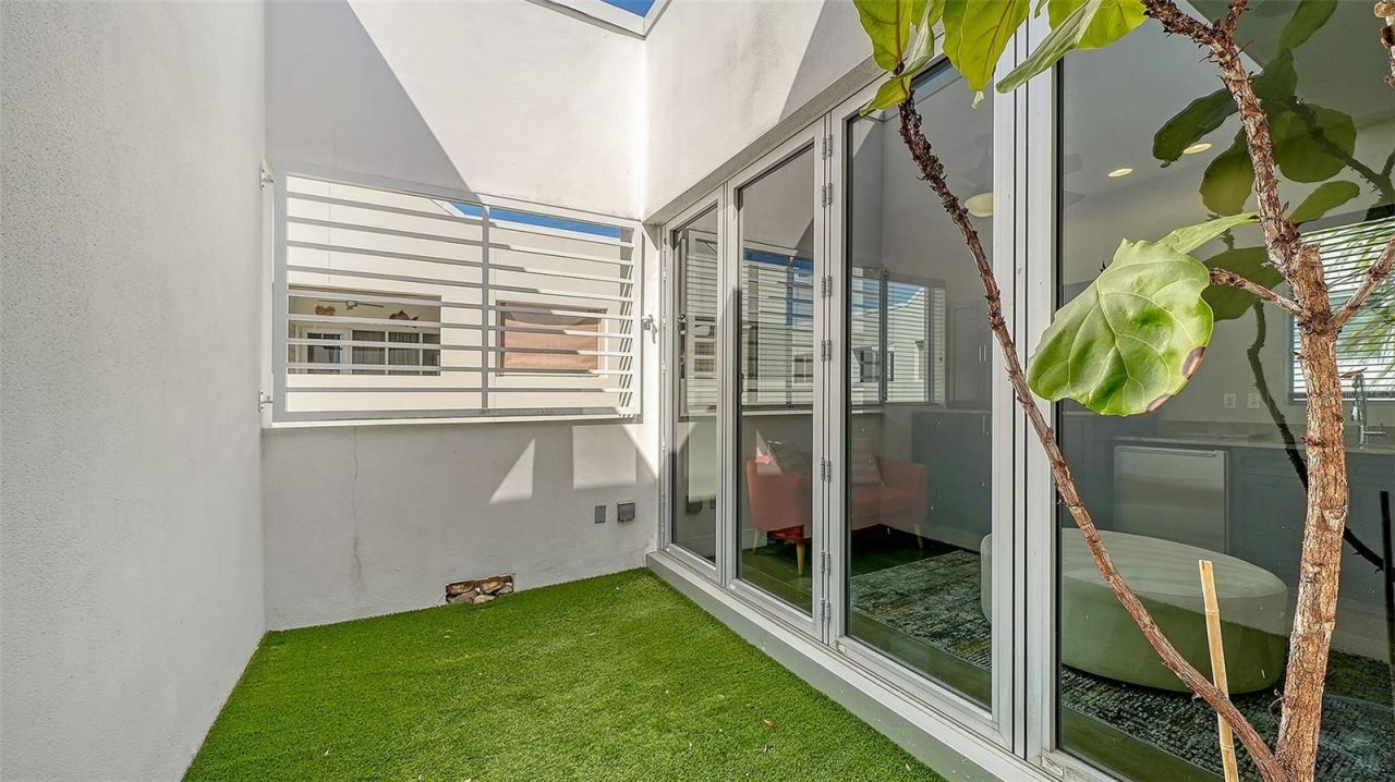 235 Cocoanut Avenue, Unit 113C, Sarasota, FL 34236 Photo