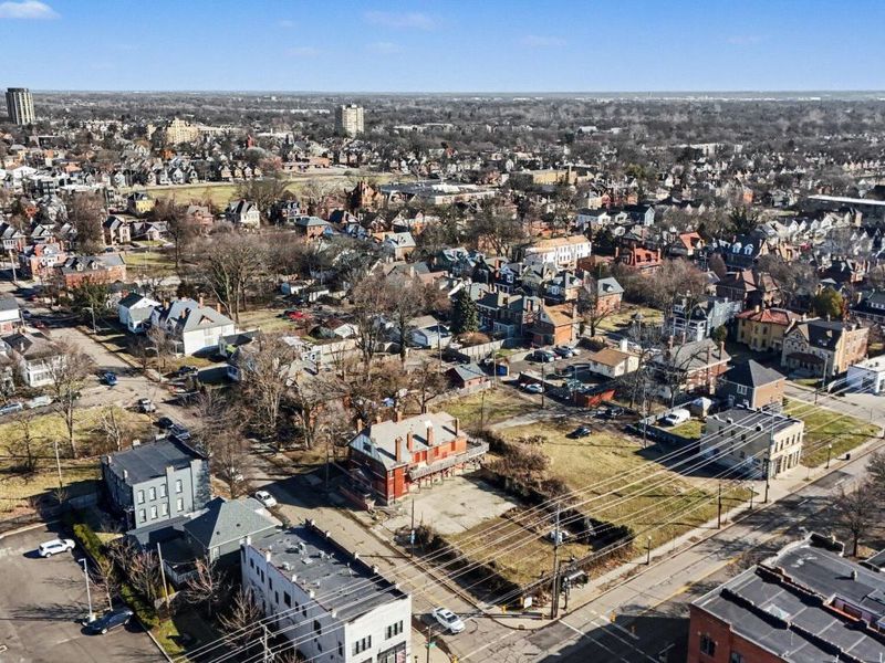 1230 E Main Street, Columbus, OH 43205 Photo 9