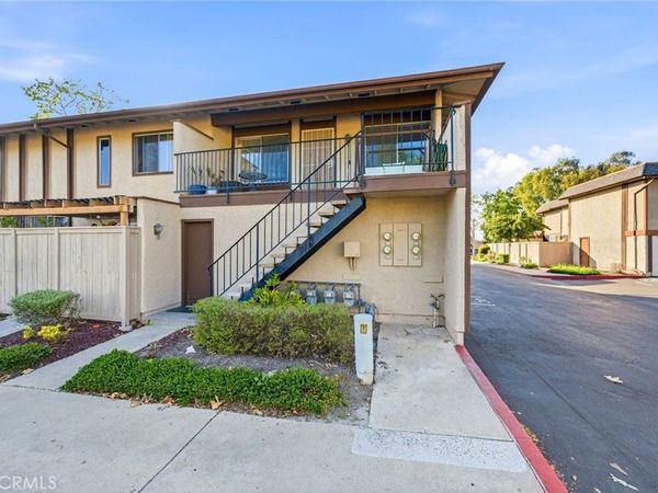 26247 Via Roble, Unit 20, Mission Viejo, CA 92691
