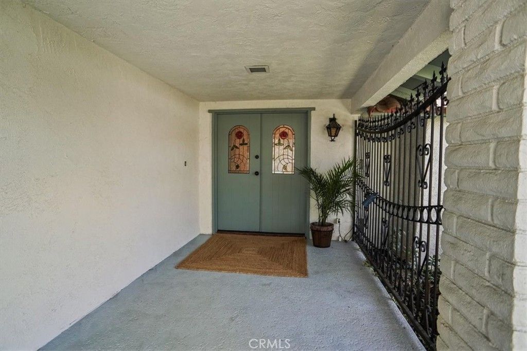 1925 W Parkside, Burbank, CA 91506 Main Photo