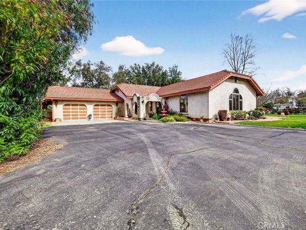 25348 Ward Street, Los Molinos, CA 96055