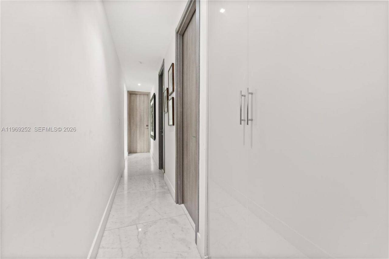 721 Bird Rd, Coral Gables, FL 33146 Photo