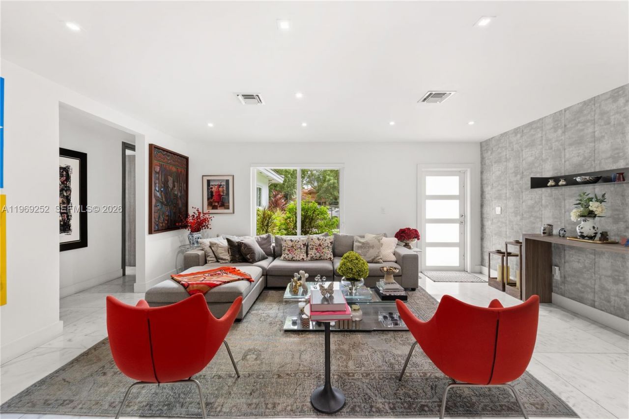 721 Bird Rd, Coral Gables, FL 33146 Photo