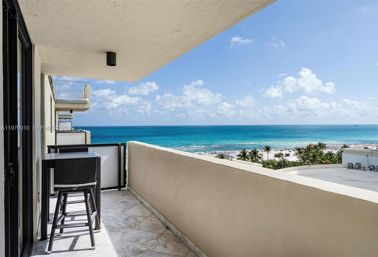 1623 Collins Ave, Unit PH1010, Miami Beach, FL 33139 Photo