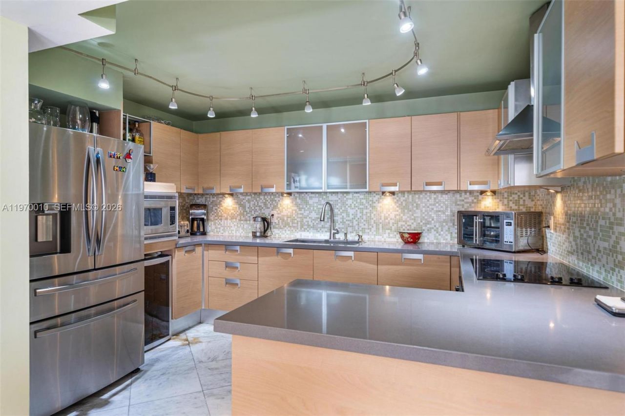 1623 Collins Ave, Unit PH1010, Miami Beach, FL 33139 Photo