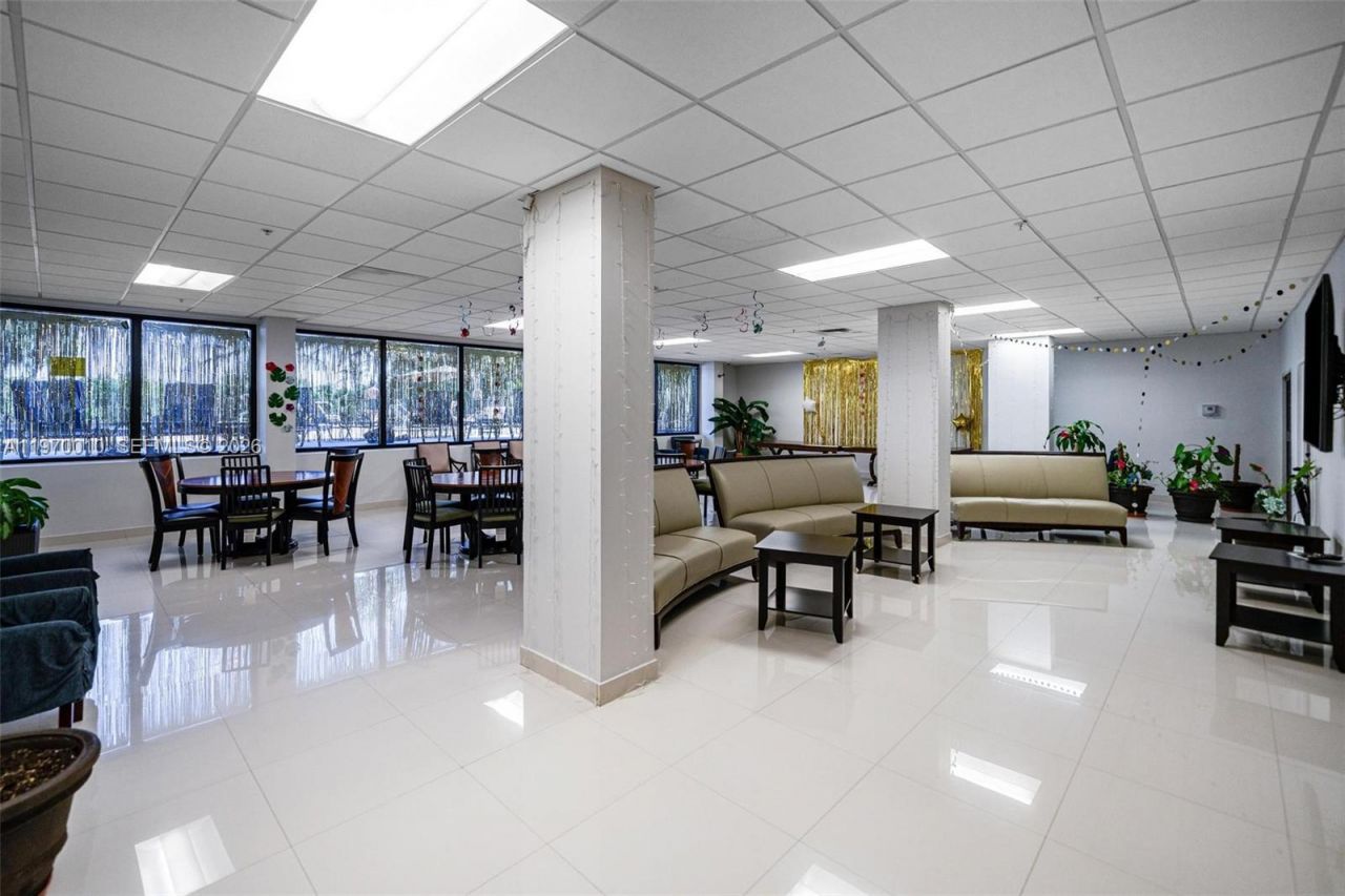 1623 Collins Ave, Unit PH1010, Miami Beach, FL 33139 Photo