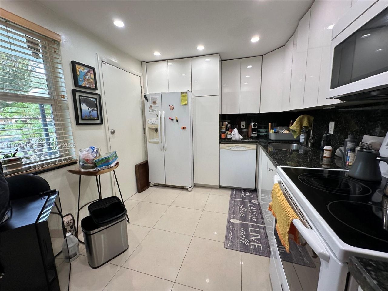 1351 NE 191st St, Unit E107, Miami, FL 33179 Photo