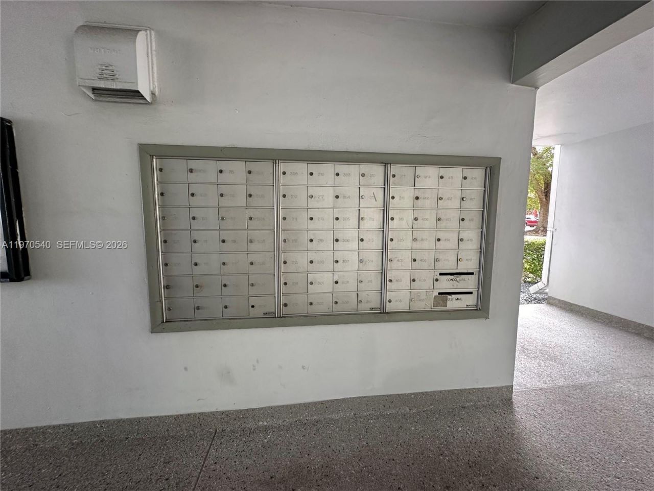1351 NE 191st St, Unit E107, Miami, FL 33179 Photo